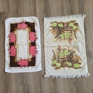Vintage Terry Cloth Kitchen Dish Towels Lot 2 Fringe Pink Pigs Basket Fruit